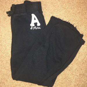 Abercrombie Kids 7/8 dark sweatpants